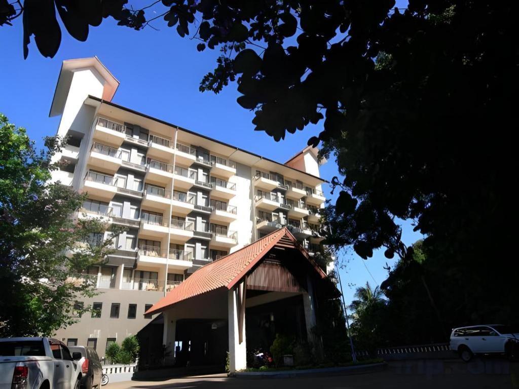 Laprima Hotel Flores Labuan Bajo Esterno foto