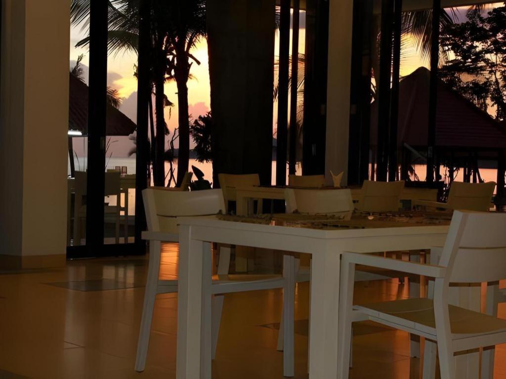 Laprima Hotel Flores Labuan Bajo Esterno foto