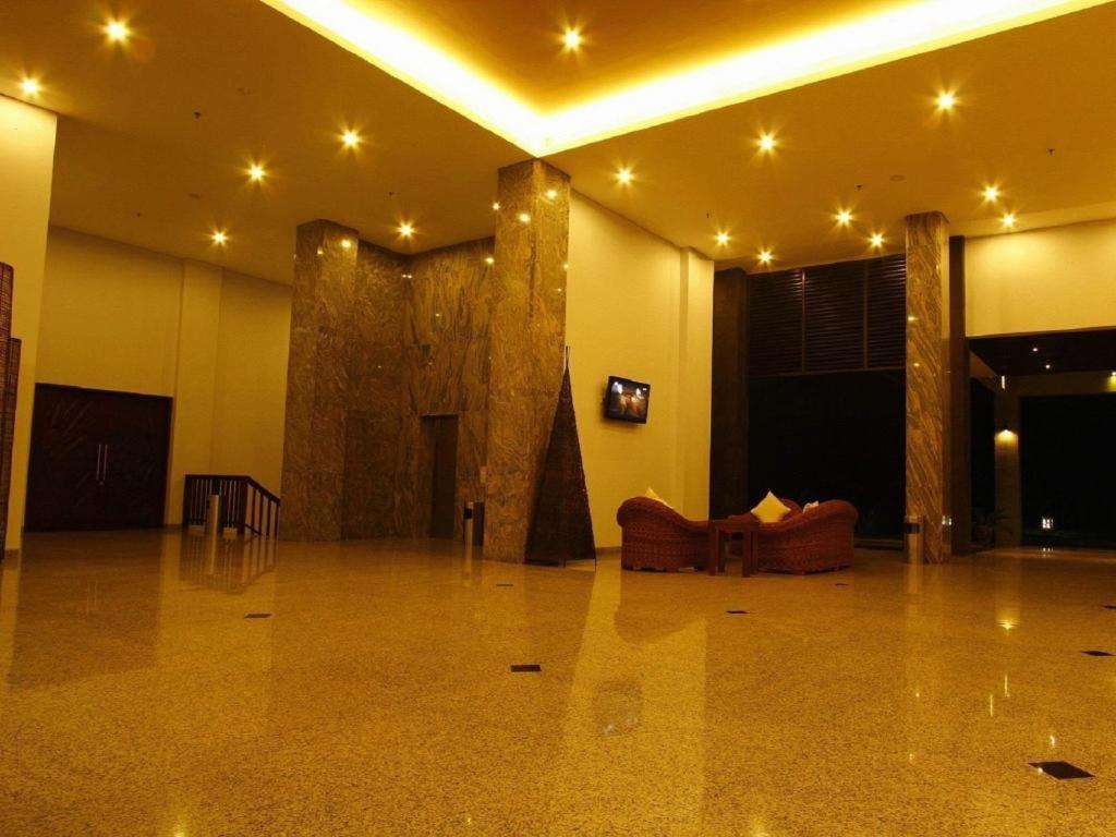 Laprima Hotel Flores Labuan Bajo Esterno foto