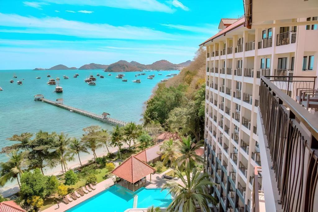 Laprima Hotel Flores Labuan Bajo Esterno foto