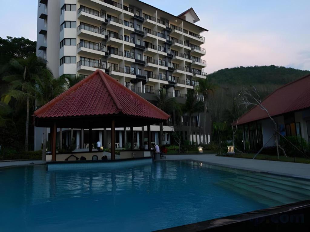 Laprima Hotel Flores Labuan Bajo Esterno foto