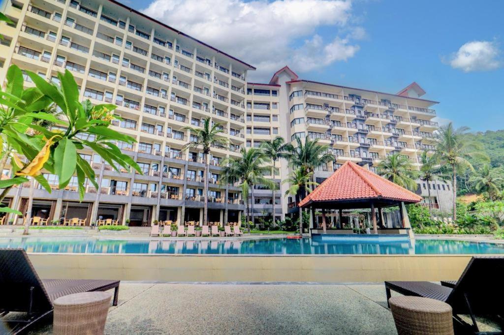 Laprima Hotel Flores Labuan Bajo Esterno foto