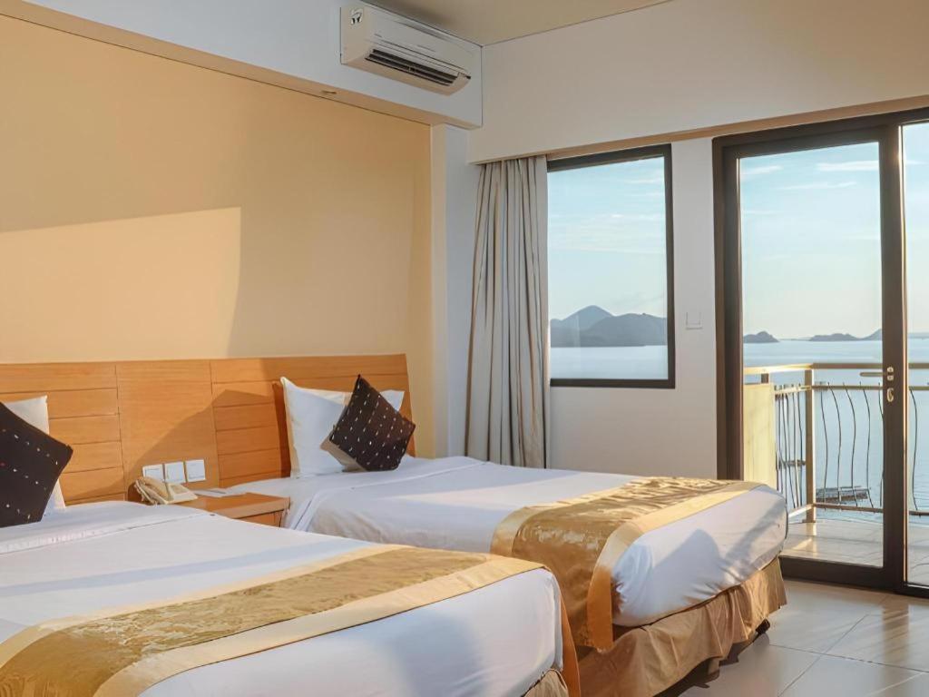 Laprima Hotel Flores Labuan Bajo Esterno foto