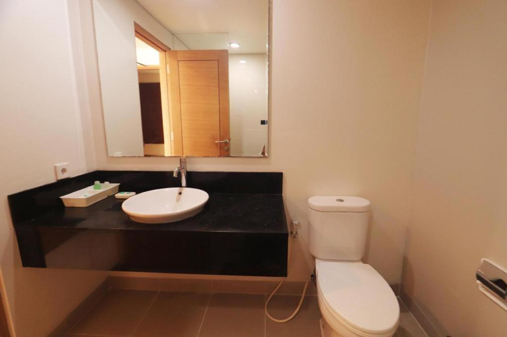 Laprima Hotel Flores Labuan Bajo Esterno foto