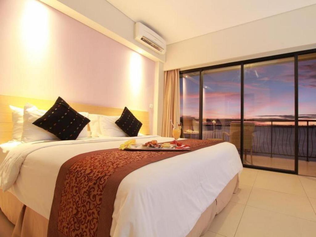 Laprima Hotel Flores Labuan Bajo Esterno foto